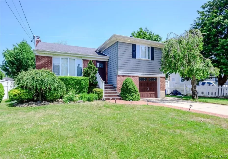 2419 Rockville Centre Parkway, Hempstead, NY, 3 Bedrooms Bedrooms, 7 Rooms Rooms,2 BathroomsBathrooms,Residential,For Rent,Rockville Centre,0,1012883 2419 Rockville Centre Parkway, Hempstead, NY, 3 Bedrooms Bedrooms, 7 Rooms Rooms,2 BathroomsBathrooms,Residential,For Rent,Rockville Centre,0,1012883