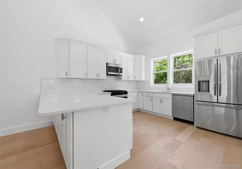 19 Montauk Highway, Southampton, NY, 2 Bedrooms Bedrooms, 5 Rooms Rooms,2 BathroomsBathrooms,Residential,For Rent,Montauk,0,1003552 19 Montauk Highway, Southampton, NY, 2 Bedrooms Bedrooms, 5 Rooms Rooms,2 BathroomsBathrooms,Residential,For Rent,Montauk,0,1003552