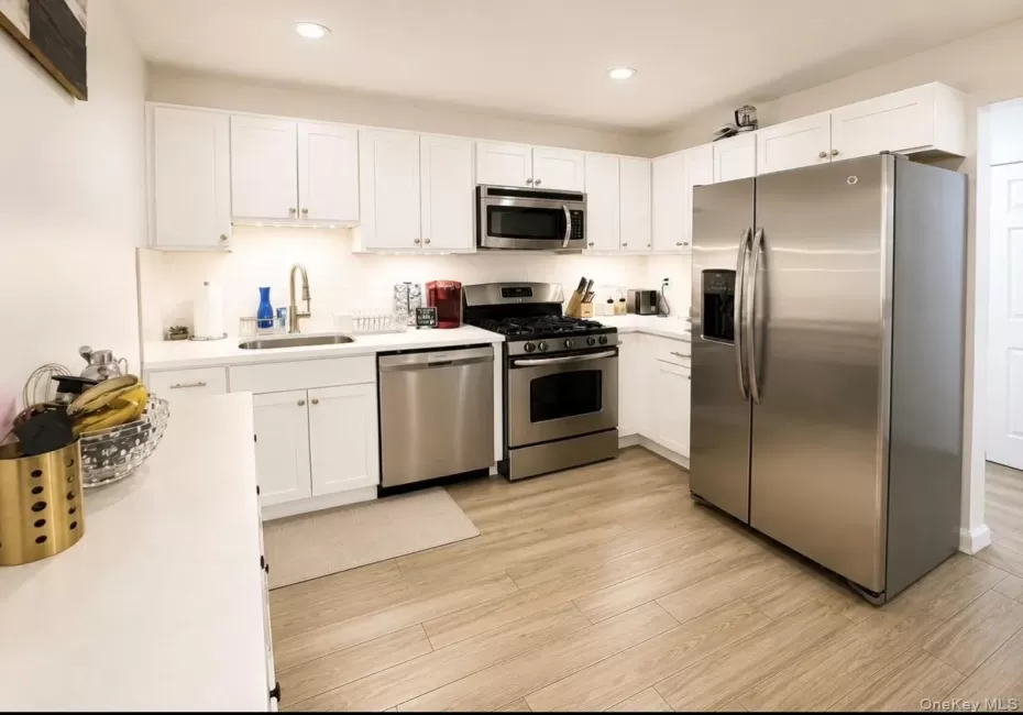 396 Country Club Lane, Haverstraw, NY, 2 Bedrooms Bedrooms, 5 Rooms Rooms,1 BathroomBathrooms,Residential,For Rent,Country Club,0,1013155 396 Country Club Lane, Haverstraw, NY, 2 Bedrooms Bedrooms, 5 Rooms Rooms,1 BathroomBathrooms,Residential,For Rent,Country Club,0,1013155