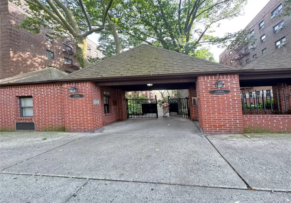 118-60 Metropolitan Avenue, New York, NY, 1 Bedroom Bedrooms, 4 Rooms Rooms,1 BathroomBathrooms,Residential,For Rent,Metropolitan,0,1013170 118-60 Metropolitan Avenue, New York, NY, 1 Bedroom Bedrooms, 4 Rooms Rooms,1 BathroomBathrooms,Residential,For Rent,Metropolitan,0,1013170