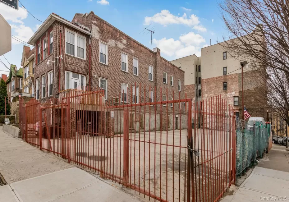 210 179th Street, New York, NY, ,Land,For Rent,179th,0,975602 210 179th Street, New York, NY, ,Land,For Rent,179th,0,975602