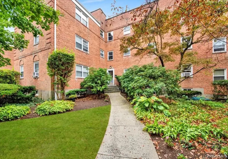 320 S Broadway, Greenburgh, NY, 1 Bedroom Bedrooms, 3 Rooms Rooms,1 BathroomBathrooms,Residential Lease,For Rent,S Broadway,0,980361 320 S Broadway, Greenburgh, NY, 1 Bedroom Bedrooms, 3 Rooms Rooms,1 BathroomBathrooms,Residential Lease,For Rent,S Broadway,0,980361