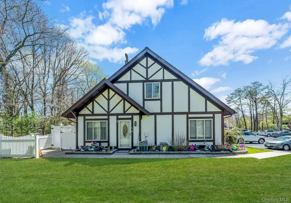 71 Crystal Rock Court, Brookhaven, NY, 3 Bedrooms Bedrooms, 8 Rooms Rooms,2 BathroomsBathrooms,Residential,For Rent,Crystal Rock,0,991165 71 Crystal Rock Court, Brookhaven, NY, 3 Bedrooms Bedrooms, 8 Rooms Rooms,2 BathroomsBathrooms,Residential,For Rent,Crystal Rock,0,991165