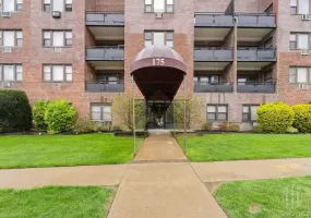 175 Archer Street, Hempstead, NY, 1 Bedroom Bedrooms, 3 Rooms Rooms,1 BathroomBathrooms,Residential,For Rent,Archer Street,0,993353 175 Archer Street, Hempstead, NY, 1 Bedroom Bedrooms, 3 Rooms Rooms,1 BathroomBathrooms,Residential,For Rent,Archer Street,0,993353