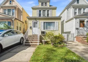 69-51 Manse Street, New York, NY, 3 Bedrooms Bedrooms, 10 Rooms Rooms,2 BathroomsBathrooms,Residential Lease,For Rent,Manse,0,1007893 69-51 Manse Street, New York, NY, 3 Bedrooms Bedrooms, 10 Rooms Rooms,2 BathroomsBathrooms,Residential Lease,For Rent,Manse,0,1007893