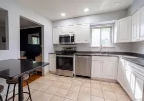 26 Inwood Road, North Hempstead, NY, 3 Bedrooms Bedrooms, 6 Rooms Rooms,1 BathroomBathrooms,Residential Lease,For Rent,Inwood,0,980723 26 Inwood Road, North Hempstead, NY, 3 Bedrooms Bedrooms, 6 Rooms Rooms,1 BathroomBathrooms,Residential Lease,For Rent,Inwood,0,980723