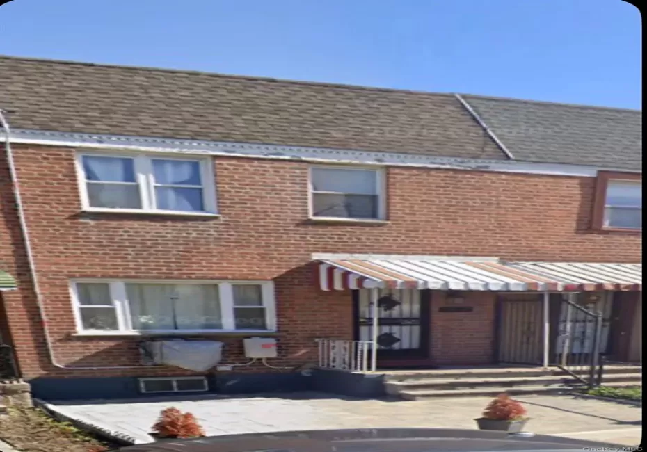 116-49 167th Street, New York, NY, 3 Bedrooms Bedrooms, 5 Rooms Rooms,1 BathroomBathrooms,Residential,For Rent,167th,0,1010082 116-49 167th Street, New York, NY, 3 Bedrooms Bedrooms, 5 Rooms Rooms,1 BathroomBathrooms,Residential,For Rent,167th,0,1010082