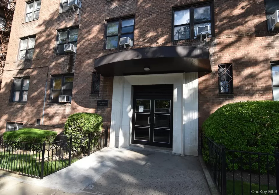 102-32 65th Avenue, New York, NY, 2 Rooms Rooms,1 BathroomBathrooms,Residential,For Rent,65th,0,KEY1013324 102-32 65th Avenue, New York, NY, 2 Rooms Rooms,1 BathroomBathrooms,Residential,For Rent,65th,0,KEY1013324