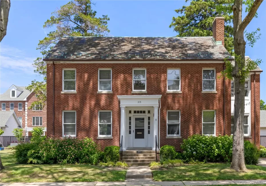 315 Ellington Avenue, Hempstead, NY, 4 Bedrooms Bedrooms, 8 Rooms Rooms,3 BathroomsBathrooms,Residential,For Rent,Ellington,0,1008702 315 Ellington Avenue, Hempstead, NY, 4 Bedrooms Bedrooms, 8 Rooms Rooms,3 BathroomsBathrooms,Residential,For Rent,Ellington,0,1008702