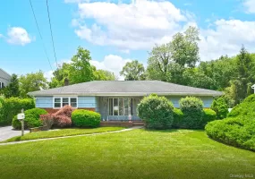 456 Old Farmingdale Road, West Babylon, NY, 4 Bedrooms Bedrooms, 8 Rooms Rooms,2 BathroomsBathrooms,Residential,For Rent,Old Farmingdale,0,1012871 456 Old Farmingdale Road, West Babylon, NY, 4 Bedrooms Bedrooms, 8 Rooms Rooms,2 BathroomsBathrooms,Residential,For Rent,Old Farmingdale,0,1012871