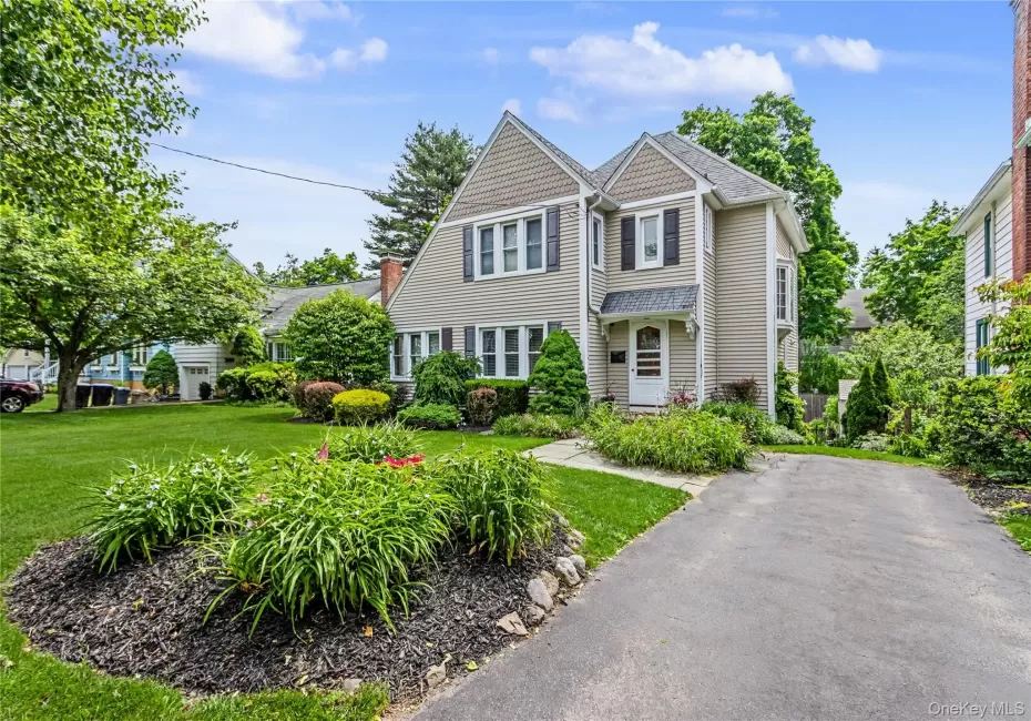 75 Randolph Avenue, Poughkeepsie, NY, 3 Bedrooms Bedrooms, 8 Rooms Rooms,1 BathroomBathrooms,Residential,For Rent,Randolph,0,1010807 75 Randolph Avenue, Poughkeepsie, NY, 3 Bedrooms Bedrooms, 8 Rooms Rooms,1 BathroomBathrooms,Residential,For Rent,Randolph,0,1010807