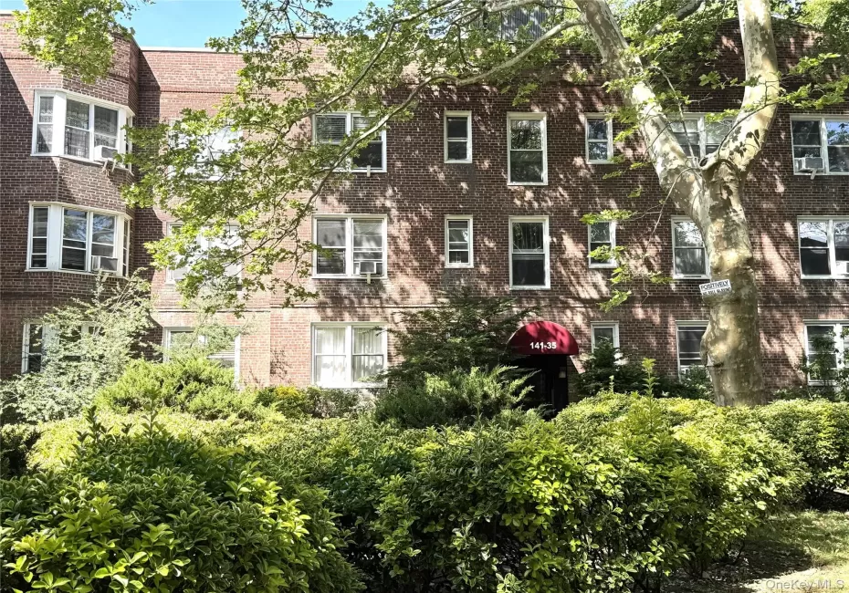 141-35 79th Avenue, New York, NY, 1 Bedroom Bedrooms, 3 Rooms Rooms,1 BathroomBathrooms,Residential,For Rent,79th,0,1013243 141-35 79th Avenue, New York, NY, 1 Bedroom Bedrooms, 3 Rooms Rooms,1 BathroomBathrooms,Residential,For Rent,79th,0,1013243