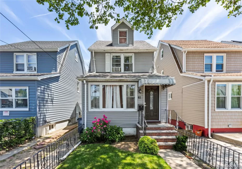 115-61 217th Street, New York, NY, 3 Bedrooms Bedrooms, 7 Rooms Rooms,2 BathroomsBathrooms,Residential,For Rent,217th,0,1010894 115-61 217th Street, New York, NY, 3 Bedrooms Bedrooms, 7 Rooms Rooms,2 BathroomsBathrooms,Residential,For Rent,217th,0,1010894