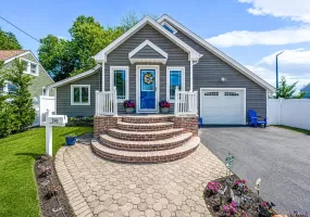 590 7th Street, Babylon, NY, 2 Bedrooms Bedrooms, 6 Rooms Rooms,1 BathroomBathrooms,Residential,For Rent,7th,0,1009340 590 7th Street, Babylon, NY, 2 Bedrooms Bedrooms, 6 Rooms Rooms,1 BathroomBathrooms,Residential,For Rent,7th,0,1009340
