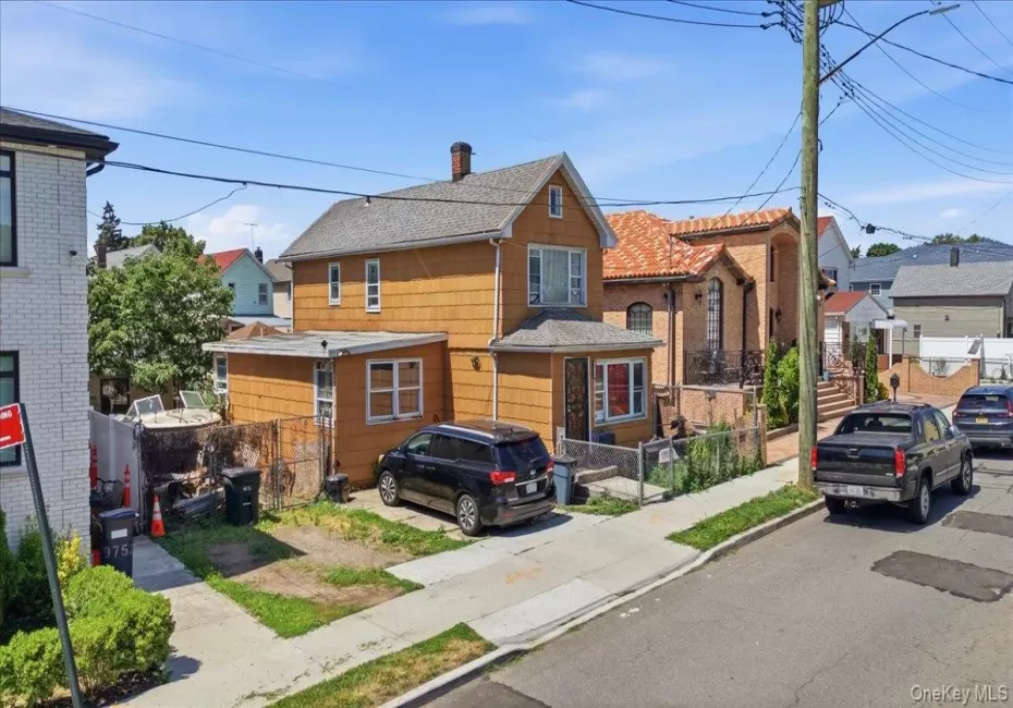 9748 Bristol Avenue, New York, NY, 4 Bedrooms Bedrooms, 7 Rooms Rooms,2 BathroomsBathrooms,Residential,For Rent,Bristol,0,1013651 9748 Bristol Avenue, New York, NY, 4 Bedrooms Bedrooms, 7 Rooms Rooms,2 BathroomsBathrooms,Residential,For Rent,Bristol,0,1013651
