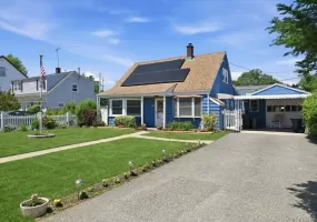 41 Sugar Maple Road, Hempstead, NY, 3 Bedrooms Bedrooms, 8 Rooms Rooms,1 BathroomBathrooms,Residential,For Rent,Sugar Maple,0,1012814 41 Sugar Maple Road, Hempstead, NY, 3 Bedrooms Bedrooms, 8 Rooms Rooms,1 BathroomBathrooms,Residential,For Rent,Sugar Maple,0,1012814