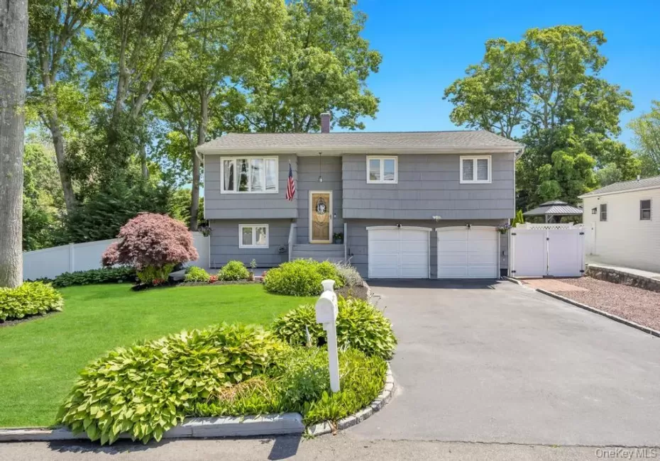 279 Haven Avenue, Islip, NY, 4 Bedrooms Bedrooms, 8 Rooms Rooms,2 BathroomsBathrooms,Residential,For Rent,Haven,0,1013545 279 Haven Avenue, Islip, NY, 4 Bedrooms Bedrooms, 8 Rooms Rooms,2 BathroomsBathrooms,Residential,For Rent,Haven,0,1013545