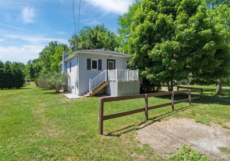 2 North Street, Brookhaven, NY, 2 Bedrooms Bedrooms, 5 Rooms Rooms,1 BathroomBathrooms,Residential,For Rent,North,0,1013119 2 North Street, Brookhaven, NY, 2 Bedrooms Bedrooms, 5 Rooms Rooms,1 BathroomBathrooms,Residential,For Rent,North,0,1013119