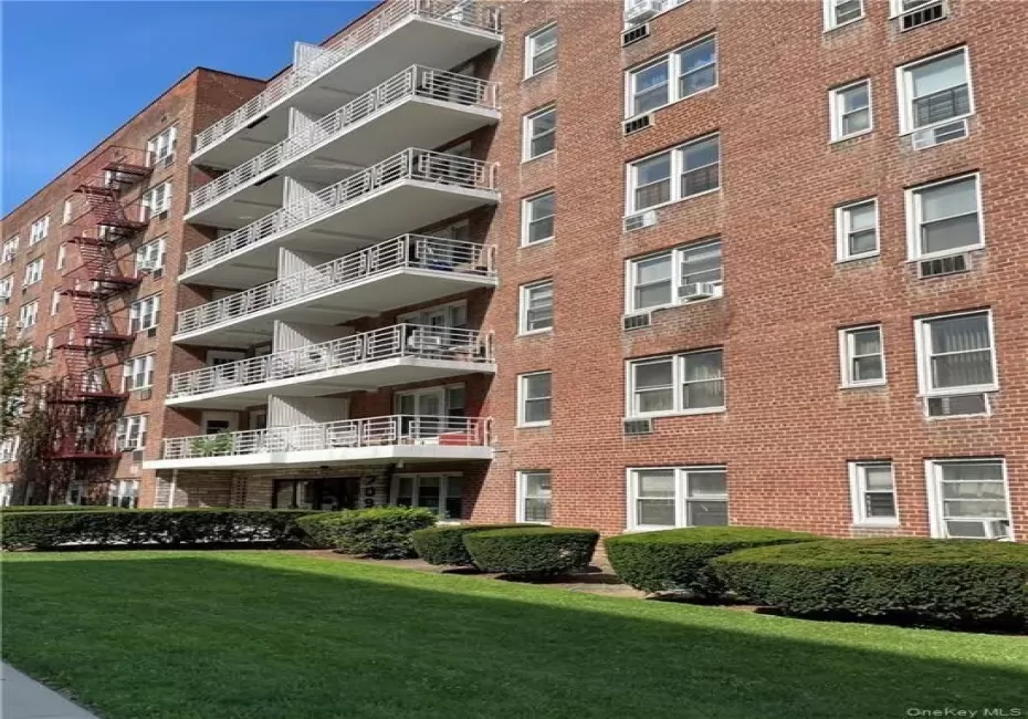 709 Waburton Avenue, Yonkers, NY, 2 Bedrooms Bedrooms, 4 Rooms Rooms,2 BathroomsBathrooms,Residential,For Rent,Waburton,0,1013808 709 Waburton Avenue, Yonkers, NY, 2 Bedrooms Bedrooms, 4 Rooms Rooms,2 BathroomsBathrooms,Residential,For Rent,Waburton,0,1013808
