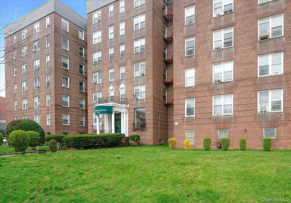 143-25 84th Drive, New York, NY, 2 Bedrooms Bedrooms, 5 Rooms Rooms,1 BathroomBathrooms,Residential,For Rent,84th,0,1009098 143-25 84th Drive, New York, NY, 2 Bedrooms Bedrooms, 5 Rooms Rooms,1 BathroomBathrooms,Residential,For Rent,84th,0,1009098