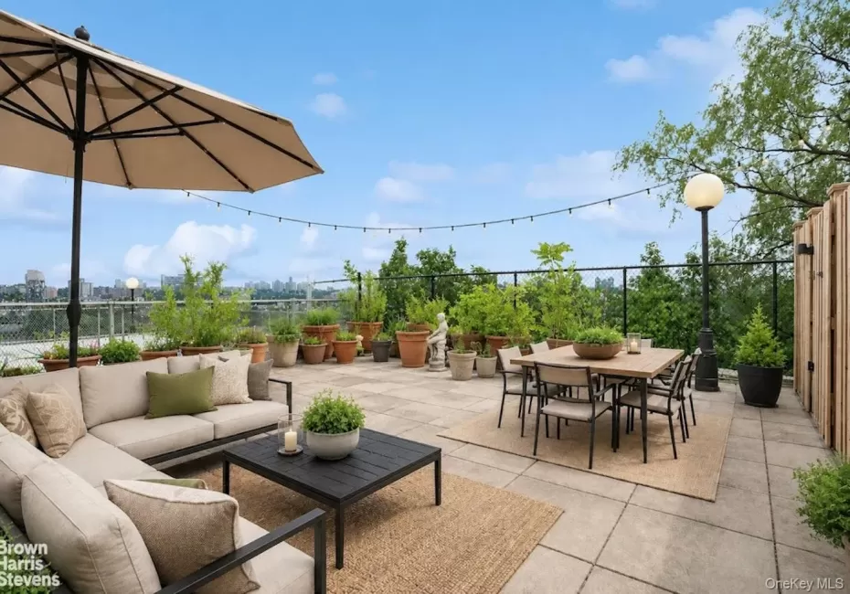 2400 Johnson Avenue, New York, NY, 2 Bedrooms Bedrooms, 4 Rooms Rooms,2 BathroomsBathrooms,Residential,For Rent,Johnson,0,1011979 2400 Johnson Avenue, New York, NY, 2 Bedrooms Bedrooms, 4 Rooms Rooms,2 BathroomsBathrooms,Residential,For Rent,Johnson,0,1011979