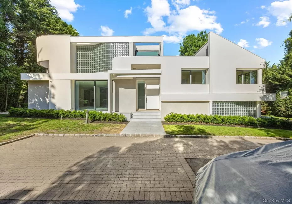1 Foxwood Road, North Hempstead, NY, 5 Bedrooms Bedrooms, 9 Rooms Rooms,4 BathroomsBathrooms,Residential,For Rent,Foxwood,0,1010675 1 Foxwood Road, North Hempstead, NY, 5 Bedrooms Bedrooms, 9 Rooms Rooms,4 BathroomsBathrooms,Residential,For Rent,Foxwood,0,1010675