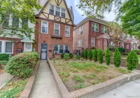 6842 Dartmouth Street, New York, NY, 1 Bedroom Bedrooms, 3 Rooms Rooms,1 BathroomBathrooms,Residential Lease,For Rent,Dartmouth,0,1013756 6842 Dartmouth Street, New York, NY, 1 Bedroom Bedrooms, 3 Rooms Rooms,1 BathroomBathrooms,Residential Lease,For Rent,Dartmouth,0,1013756