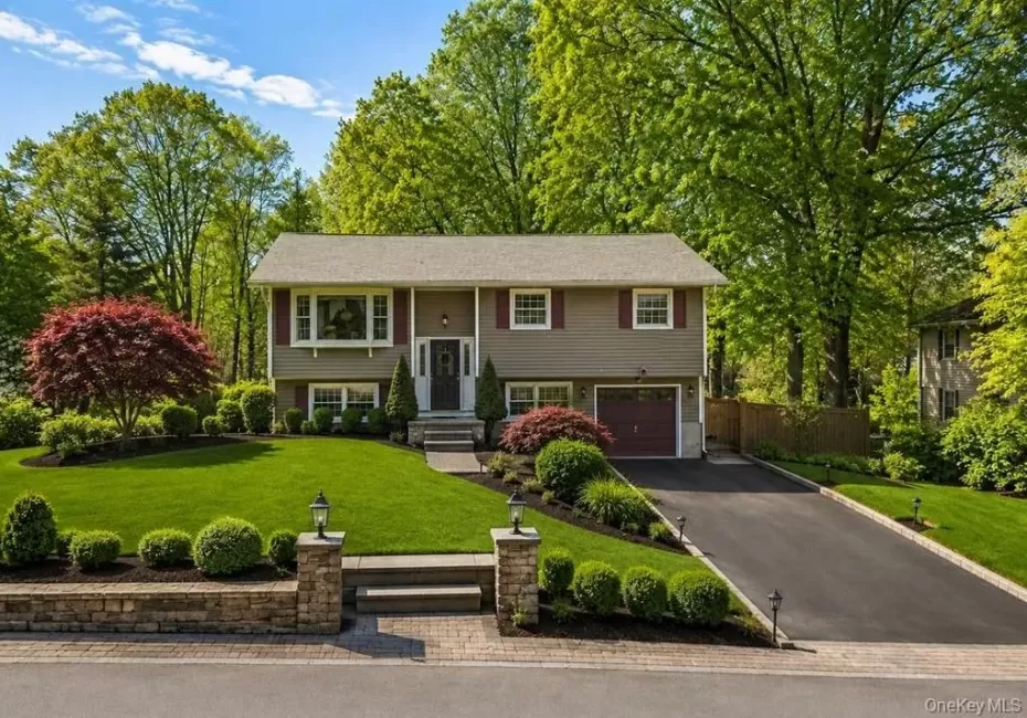 22 Fort Worth Place, Monroe, NY, 3 Bedrooms Bedrooms, 7 Rooms Rooms,1 BathroomBathrooms,Residential,For Rent,Fort Worth,0,1013502 22 Fort Worth Place, Monroe, NY, 3 Bedrooms Bedrooms, 7 Rooms Rooms,1 BathroomBathrooms,Residential,For Rent,Fort Worth,0,1013502