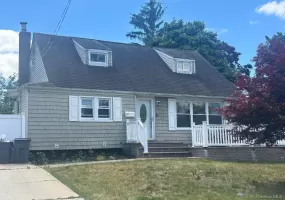 36 Hickory Street, Islip, NY, 3 Bedrooms Bedrooms, 6 Rooms Rooms,1 BathroomBathrooms,Residential,For Rent,Hickory,0,1014094 36 Hickory Street, Islip, NY, 3 Bedrooms Bedrooms, 6 Rooms Rooms,1 BathroomBathrooms,Residential,For Rent,Hickory,0,1014094