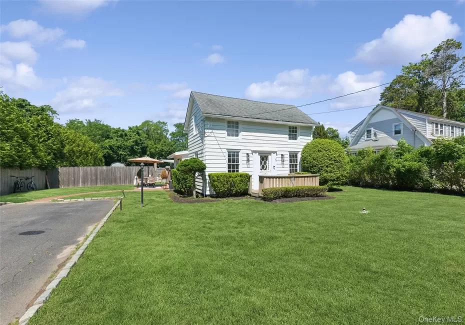 243 Sunset Avenue, Southampton, NY, 4 Bedrooms Bedrooms, 6 Rooms Rooms,2 BathroomsBathrooms,Residential Lease,For Rent,Sunset,0,1014073 243 Sunset Avenue, Southampton, NY, 4 Bedrooms Bedrooms, 6 Rooms Rooms,2 BathroomsBathrooms,Residential Lease,For Rent,Sunset,0,1014073