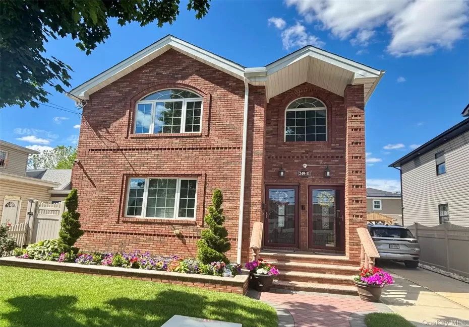 249-11 147th Road, New York, NY, 3 Bedrooms Bedrooms, 6 Rooms Rooms,2 BathroomsBathrooms,Residential Lease,For Rent,147th,0,1014033 249-11 147th Road, New York, NY, 3 Bedrooms Bedrooms, 6 Rooms Rooms,2 BathroomsBathrooms,Residential Lease,For Rent,147th,0,1014033