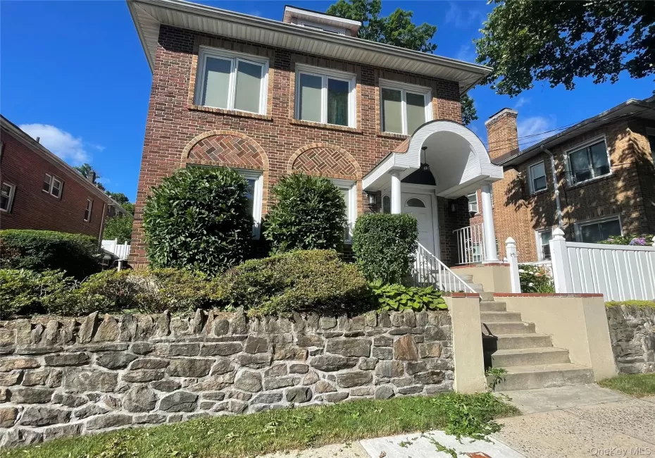 574 3rd Street, Mount Vernon, NY, 2 Bedrooms Bedrooms, 3 Rooms Rooms,1 BathroomBathrooms,Residential Lease,For Rent,3rd,0,1002819 574 3rd Street, Mount Vernon, NY, 2 Bedrooms Bedrooms, 3 Rooms Rooms,1 BathroomBathrooms,Residential Lease,For Rent,3rd,0,1002819