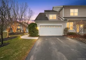 1 High Ridge Lane, Middletown, NY, 3 Bedrooms Bedrooms, 8 Rooms Rooms,2 BathroomsBathrooms,Residential,For Rent,High Ridge,0,1014031 1 High Ridge Lane, Middletown, NY, 3 Bedrooms Bedrooms, 8 Rooms Rooms,2 BathroomsBathrooms,Residential,For Rent,High Ridge,0,1014031