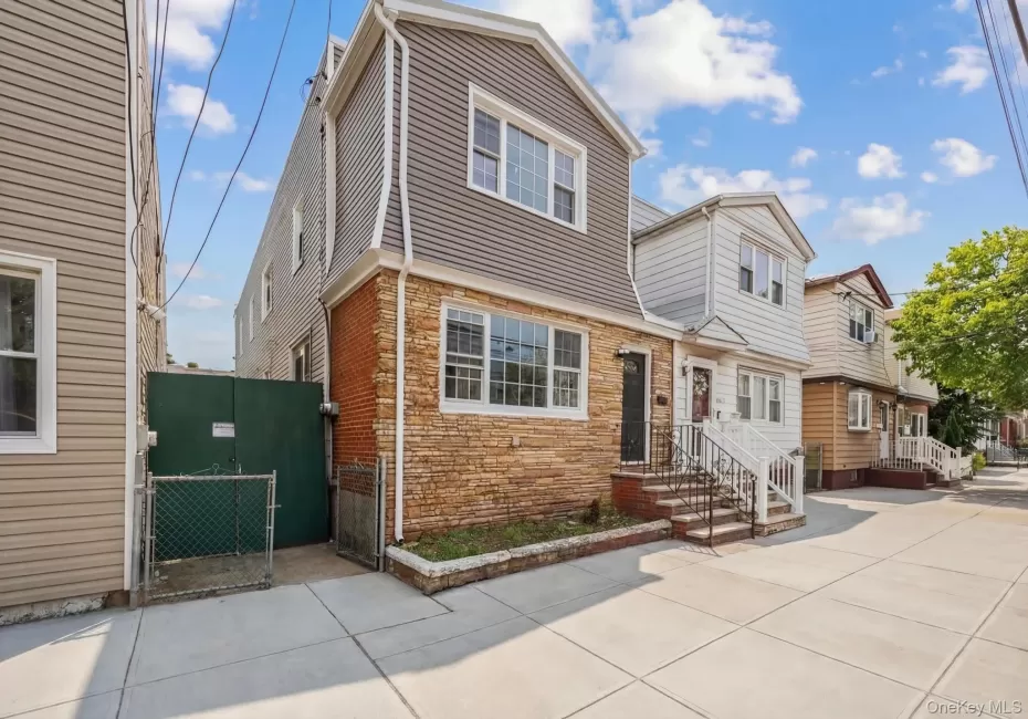 9210 104th Street, New York, NY, 4 Bedrooms Bedrooms, 5 Rooms Rooms,2 BathroomsBathrooms,Residential Lease,For Rent,104th,0,1014125 9210 104th Street, New York, NY, 4 Bedrooms Bedrooms, 5 Rooms Rooms,2 BathroomsBathrooms,Residential Lease,For Rent,104th,0,1014125