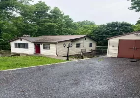 32 Cedar Trail, Monroe, NY, 3 Bedrooms Bedrooms, 5 Rooms Rooms,1 BathroomBathrooms,Residential,For Rent,Cedar,0,KEY1014254 32 Cedar Trail, Monroe, NY, 3 Bedrooms Bedrooms, 5 Rooms Rooms,1 BathroomBathrooms,Residential,For Rent,Cedar,0,KEY1014254