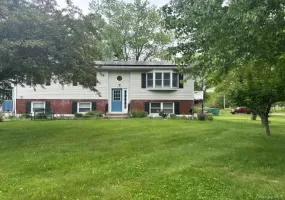 32 Louise Lane, East Fishkill, NY, 3 Bedrooms Bedrooms, 6 Rooms Rooms,2 BathroomsBathrooms,Residential Lease,For Rent,Louise,0,1014255 32 Louise Lane, East Fishkill, NY, 3 Bedrooms Bedrooms, 6 Rooms Rooms,2 BathroomsBathrooms,Residential Lease,For Rent,Louise,0,1014255