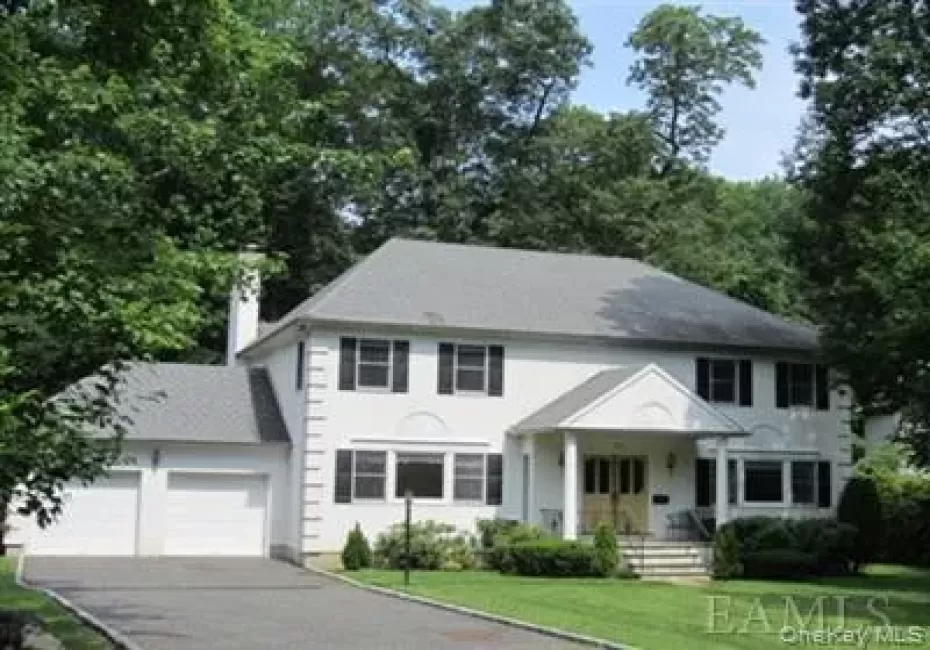 6 Beechtree Drive, New Rochelle, NY, 5 Bedrooms Bedrooms, 8 Rooms Rooms,3 BathroomsBathrooms,Residential Lease,For Rent,Beechtree,0,1013112 6 Beechtree Drive, New Rochelle, NY, 5 Bedrooms Bedrooms, 8 Rooms Rooms,3 BathroomsBathrooms,Residential Lease,For Rent,Beechtree,0,1013112