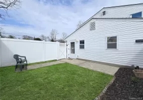 18 Wyandotte Street, Brookhaven, NY, 1 Bedroom Bedrooms, 3 Rooms Rooms,1 BathroomBathrooms,Residential Lease,For Rent,Wyandotte,0,1013527 18 Wyandotte Street, Brookhaven, NY, 1 Bedroom Bedrooms, 3 Rooms Rooms,1 BathroomBathrooms,Residential Lease,For Rent,Wyandotte,0,1013527