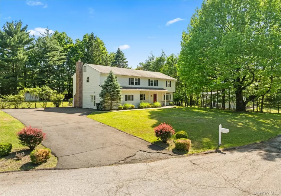 5 Daisy Court, Ramapo, NY, 6 Bedrooms Bedrooms, 11 Rooms Rooms,2 BathroomsBathrooms,Residential,For Rent,Daisy,0,1004971 5 Daisy Court, Ramapo, NY, 6 Bedrooms Bedrooms, 11 Rooms Rooms,2 BathroomsBathrooms,Residential,For Rent,Daisy,0,1004971