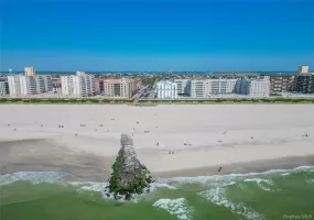 10 Franklin Boulevard, Long Beach, NY, 3 Rooms Rooms,1 BathroomBathrooms,Residential Lease,For Rent,Franklin,0,1014245 10 Franklin Boulevard, Long Beach, NY, 3 Rooms Rooms,1 BathroomBathrooms,Residential Lease,For Rent,Franklin,0,1014245