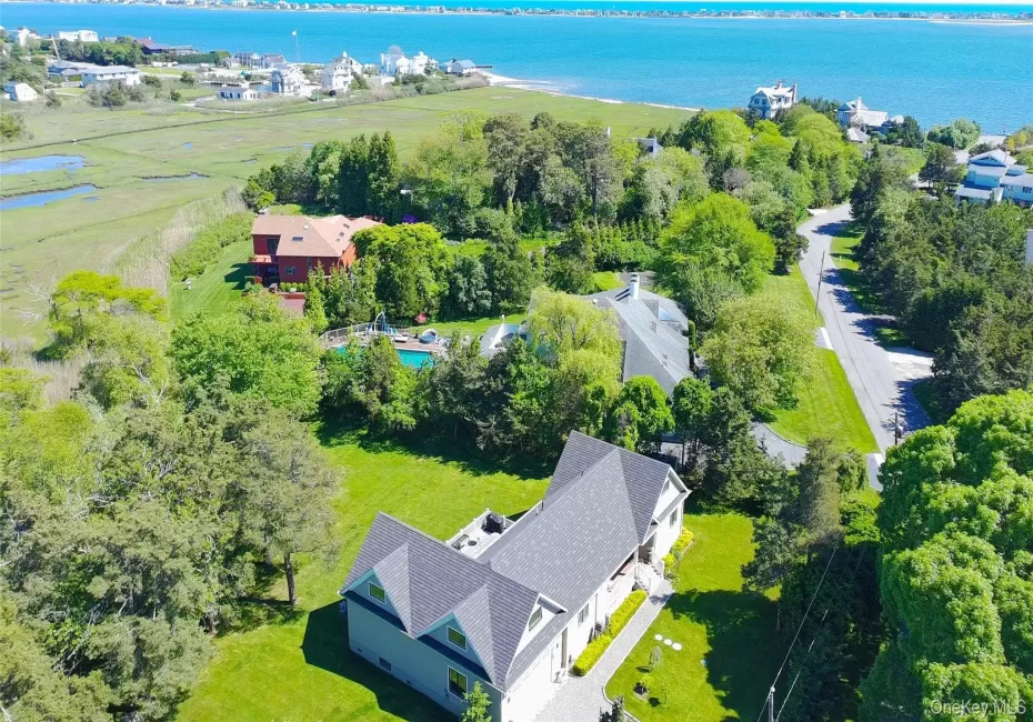 26 Tuthill Lane, Southampton, NY, 3 Bedrooms Bedrooms, 7 Rooms Rooms,3 BathroomsBathrooms,Residential,For Rent,Tuthill,0,1013688 26 Tuthill Lane, Southampton, NY, 3 Bedrooms Bedrooms, 7 Rooms Rooms,3 BathroomsBathrooms,Residential,For Rent,Tuthill,0,1013688