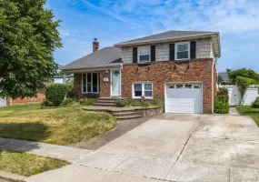 39 Grant Street, Oyster Bay, NY, 4 Bedrooms Bedrooms, 8 Rooms Rooms,1 BathroomBathrooms,Residential,For Rent,Grant,0,KEY1013517 39 Grant Street, Oyster Bay, NY, 4 Bedrooms Bedrooms, 8 Rooms Rooms,1 BathroomBathrooms,Residential,For Rent,Grant,0,KEY1013517