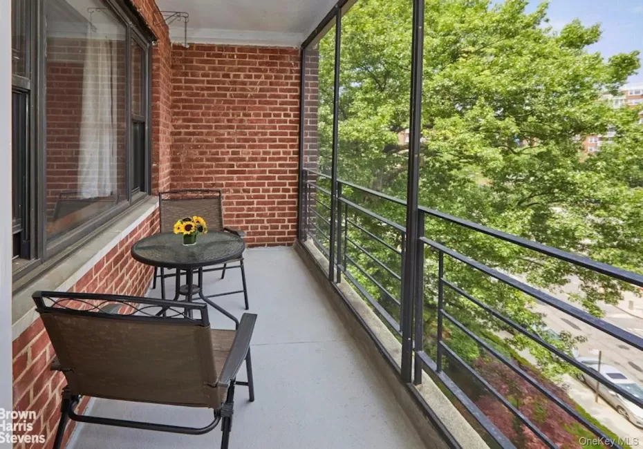 3616 Henry Hudson Parkway, New York, NY, 2 Bedrooms Bedrooms, 4 Rooms Rooms,2 BathroomsBathrooms,Residential,For Rent,Henry Hudson,0,1012974 3616 Henry Hudson Parkway, New York, NY, 2 Bedrooms Bedrooms, 4 Rooms Rooms,2 BathroomsBathrooms,Residential,For Rent,Henry Hudson,0,1012974