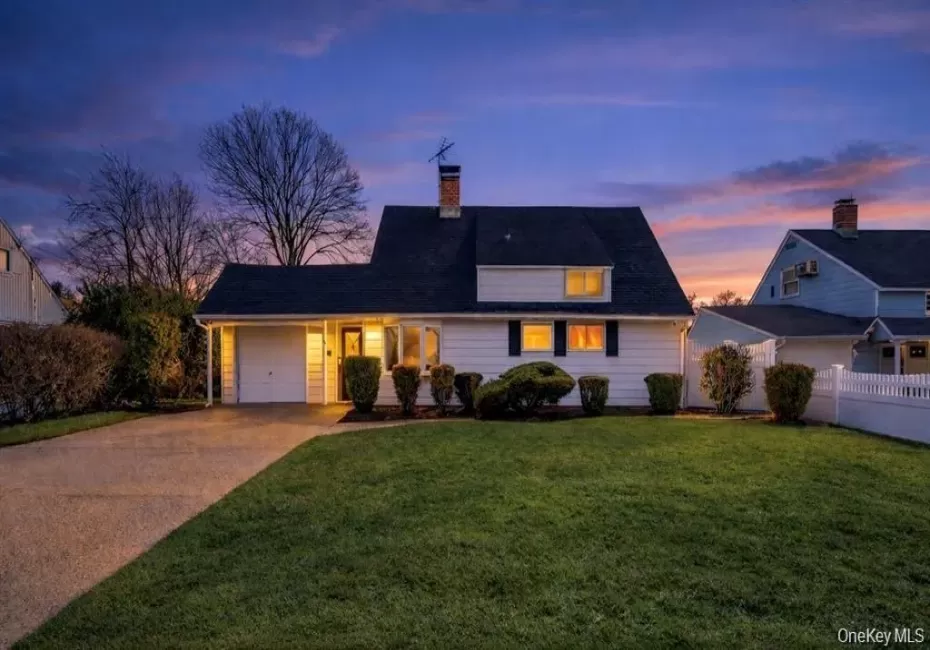 68 Summer Lane, Oyster Bay, NY, 4 Bedrooms Bedrooms, 6 Rooms Rooms,1 BathroomBathrooms,Residential Lease,For Rent,Summer,0,1014410 68 Summer Lane, Oyster Bay, NY, 4 Bedrooms Bedrooms, 6 Rooms Rooms,1 BathroomBathrooms,Residential Lease,For Rent,Summer,0,1014410