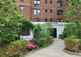 1 Broad Parkway, White Plains, NY, 1 Bedroom Bedrooms, 2 Rooms Rooms,1 BathroomBathrooms,Residential Lease,For Rent,Broad,0,1014376 1 Broad Parkway, White Plains, NY, 1 Bedroom Bedrooms, 2 Rooms Rooms,1 BathroomBathrooms,Residential Lease,For Rent,Broad,0,1014376