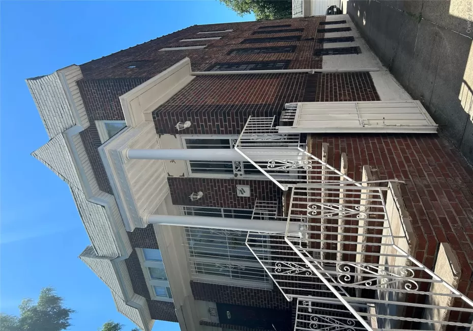 3042 83rd Street, New York, NY, 3 Bedrooms Bedrooms, 6 Rooms Rooms,1 BathroomBathrooms,Residential,For Rent,83rd,0,1014093 3042 83rd Street, New York, NY, 3 Bedrooms Bedrooms, 6 Rooms Rooms,1 BathroomBathrooms,Residential,For Rent,83rd,0,1014093