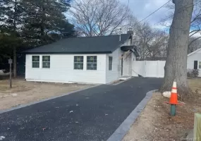 7 Hoover Avenue, Smithtown, NY, 2 Bedrooms Bedrooms, 4 Rooms Rooms,1 BathroomBathrooms,Residential Lease,For Rent,Hoover,0,947808 7 Hoover Avenue, Smithtown, NY, 2 Bedrooms Bedrooms, 4 Rooms Rooms,1 BathroomBathrooms,Residential Lease,For Rent,Hoover,0,947808