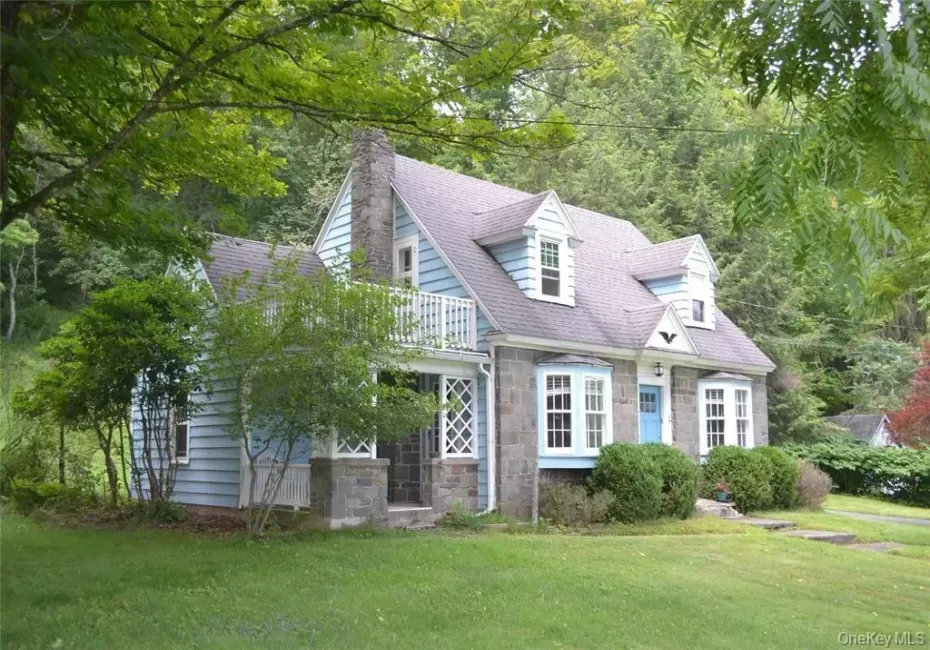 Well built Cape Code in Youngsville Well built Cape Code in Youngsville