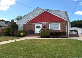 115 Wellington Street, Hempstead, NY, 4 Bedrooms Bedrooms, 10 Rooms Rooms,2 BathroomsBathrooms,Residential,For Rent,Wellington,0,1007844 115 Wellington Street, Hempstead, NY, 4 Bedrooms Bedrooms, 10 Rooms Rooms,2 BathroomsBathrooms,Residential,For Rent,Wellington,0,1007844