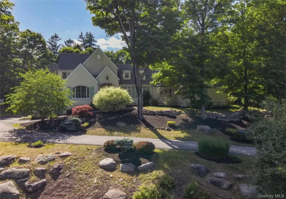 10 Greenwich Avenue, Woodbury, NY, 5 Bedrooms Bedrooms, 10 Rooms Rooms,3 BathroomsBathrooms,Residential,For Rent,Greenwich,0,1013286 10 Greenwich Avenue, Woodbury, NY, 5 Bedrooms Bedrooms, 10 Rooms Rooms,3 BathroomsBathrooms,Residential,For Rent,Greenwich,0,1013286
